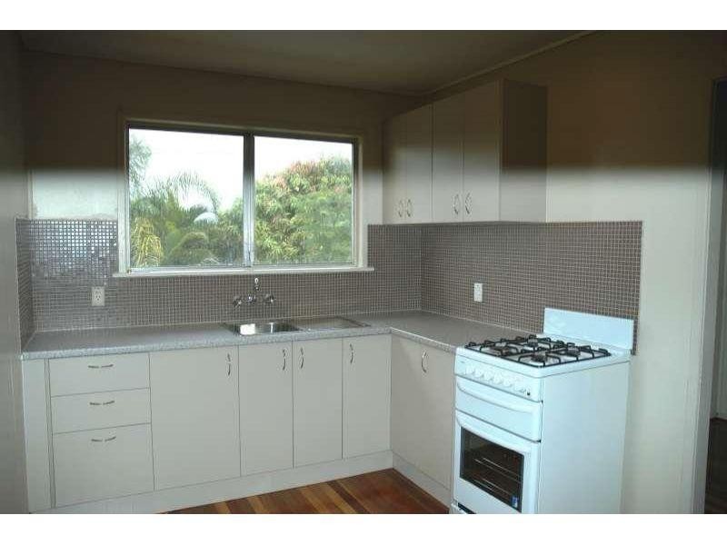 5 Dawn Street, Riverview QLD 4303