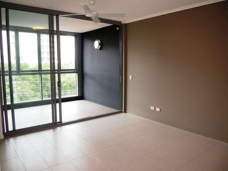 30311/2 Harbour Road, Hamilton QLD 4007