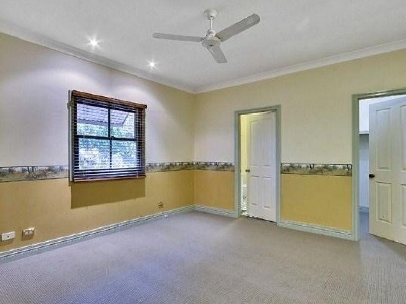 98 Grafton Street, Windsor QLD 4030