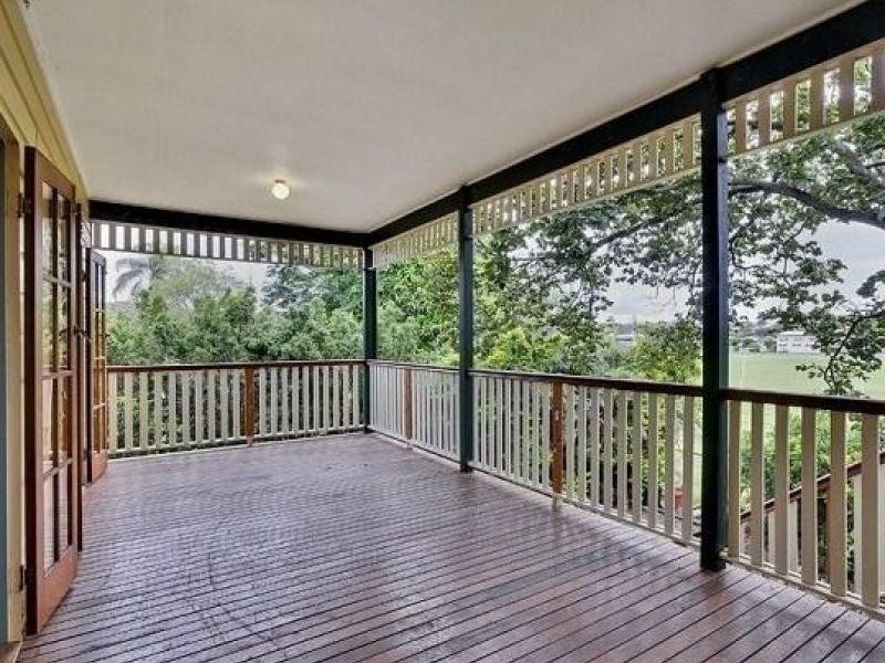 98 Grafton Street, Windsor QLD 4030