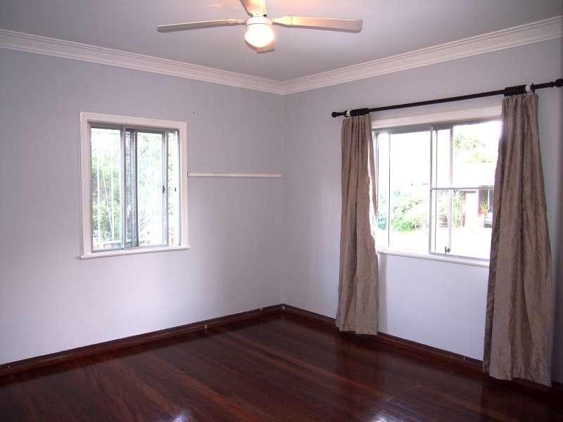 3 Glen Kedron Lane, Kedron QLD 4031