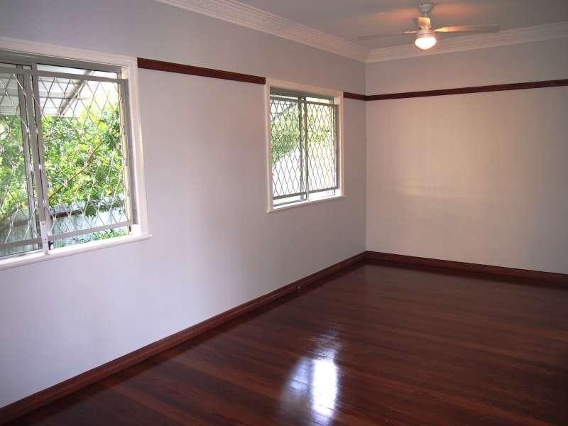 3 Glen Kedron Lane, Kedron QLD 4031