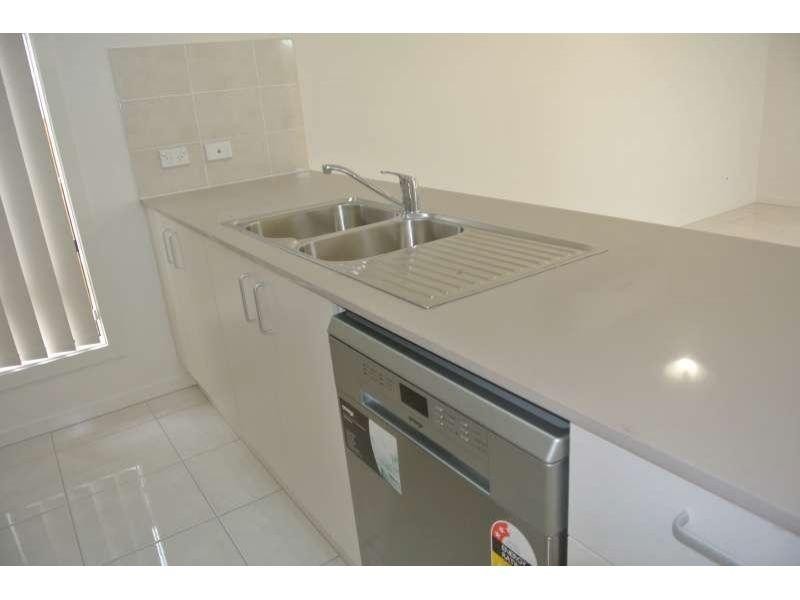 5 Drewett Road, Redbank Plains QLD 4301