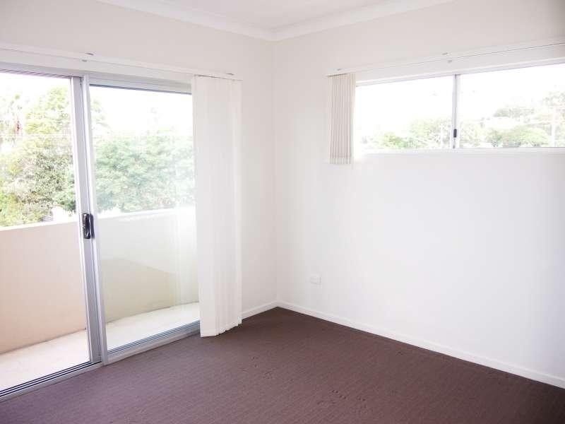 9/159 Clarence Road, Indooroopilly QLD 4068