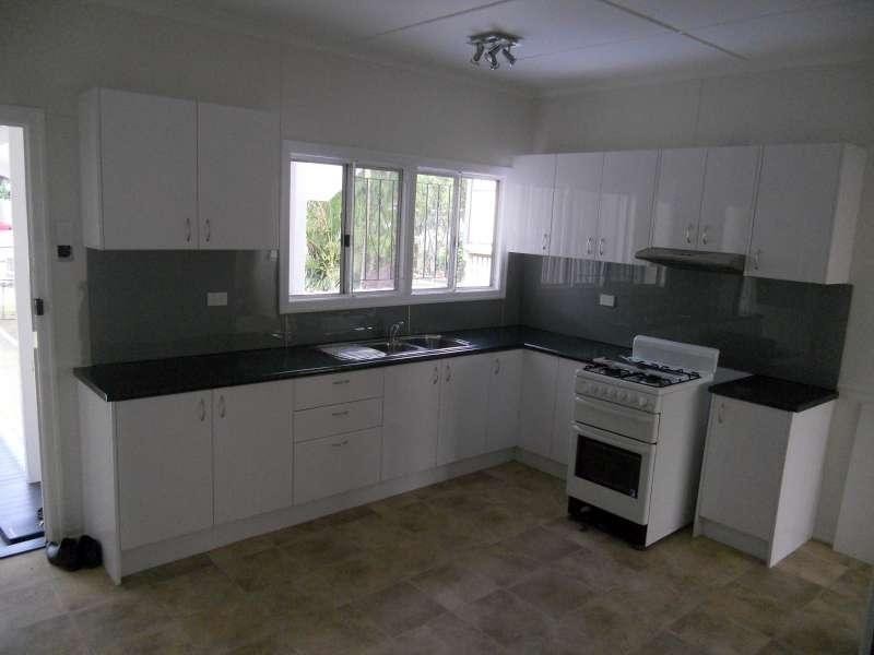 32 Drummond Street, Greenslopes QLD 4120