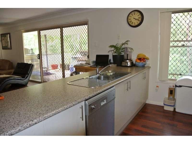 10 Berkeley Circuit, Bellbird Park QLD 4300