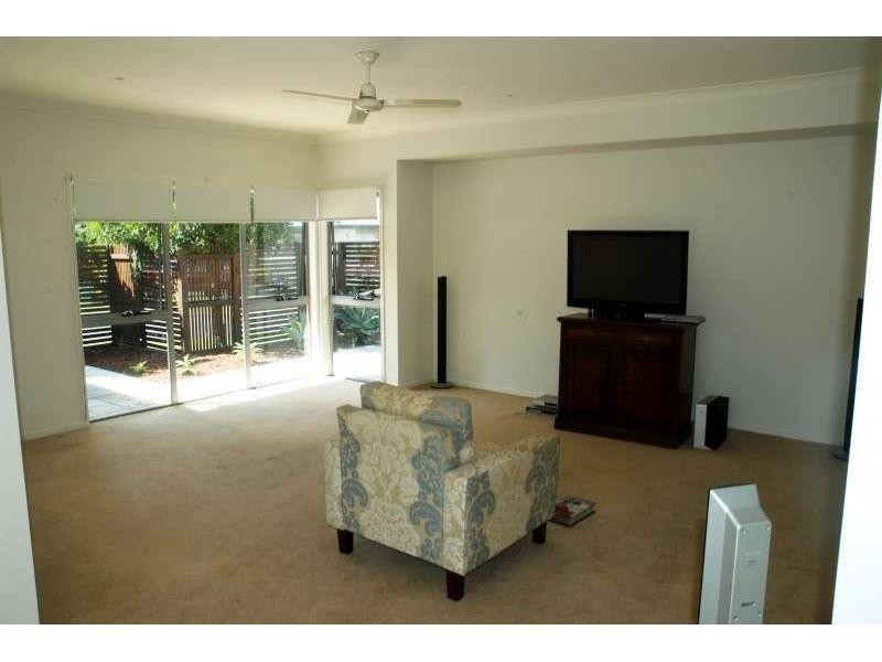 22 Franklin Street, Wakerley QLD 4154