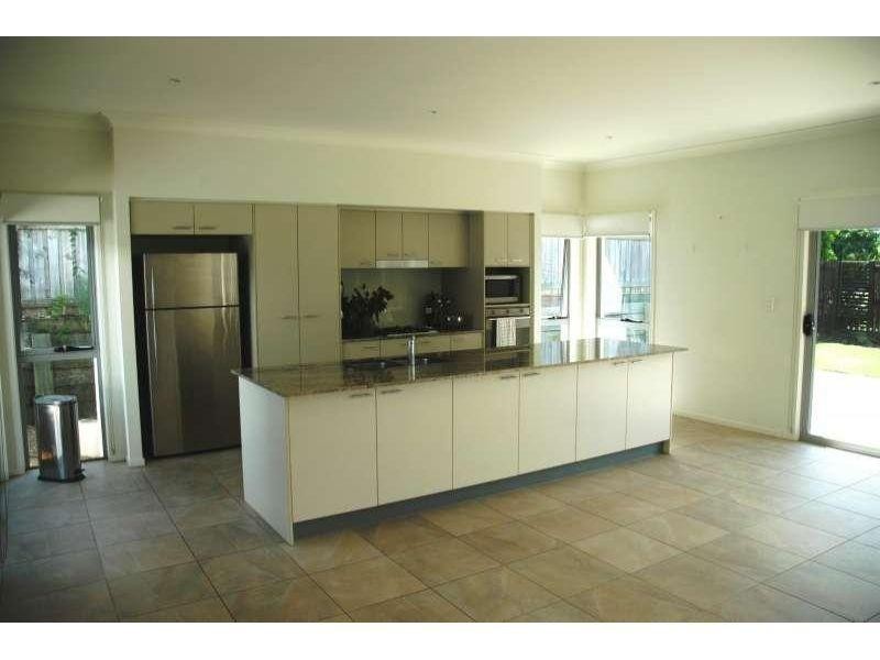 22 Franklin Street, Wakerley QLD 4154