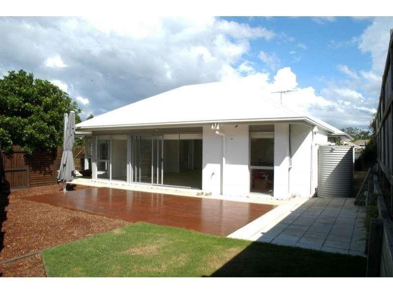 22 Franklin Street, Wakerley QLD 4154