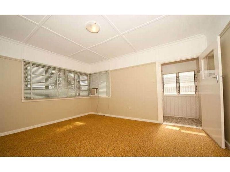 36 Bartholomew Street, Zillmere QLD 4034