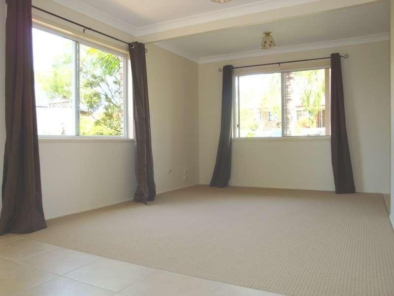 4 Aquamarine Street, Springfield QLD 4300