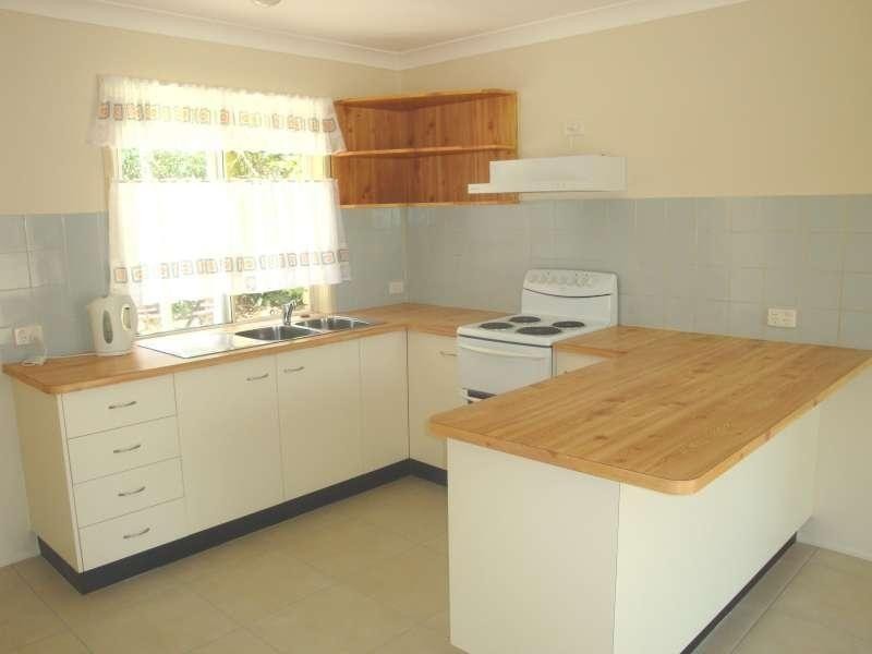 4 Aquamarine Street, Springfield QLD 4300