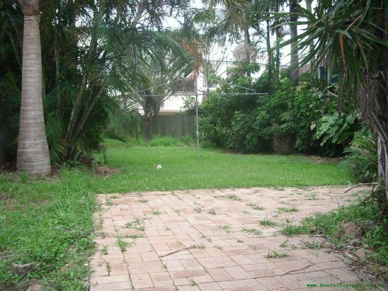 163 Allen Street, Hamilton QLD 4007