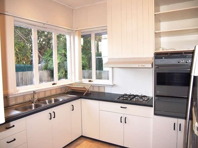 90 Sylvan Road, Toowong QLD 4066