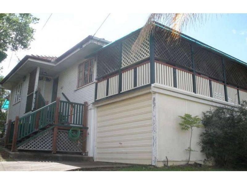 10 Diamond Street, Holland Park QLD 4121