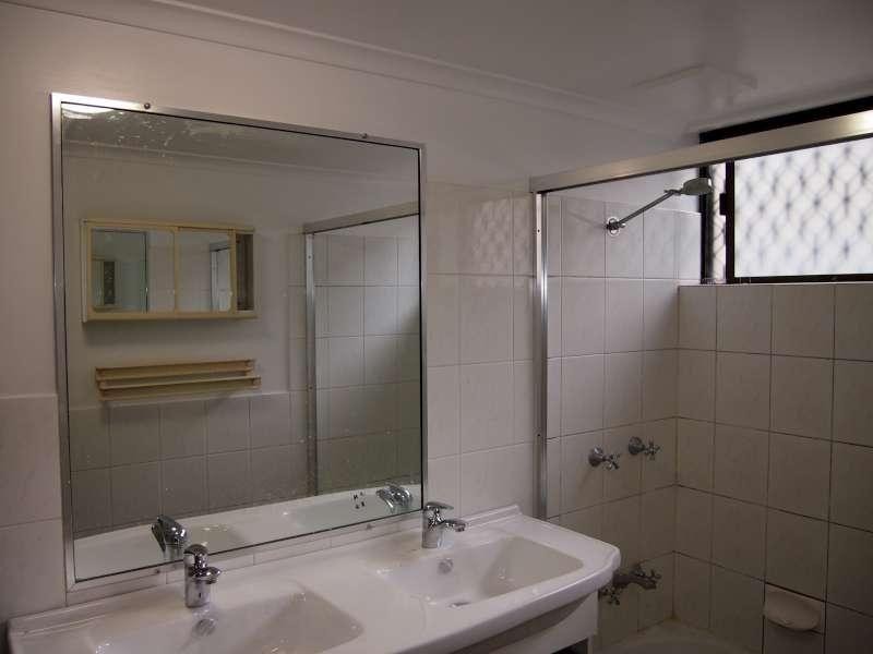 2/5 Hows Road, Nundah QLD 4012