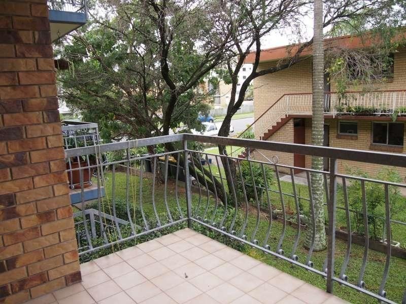 2/5 Hows Road, Nundah QLD 4012