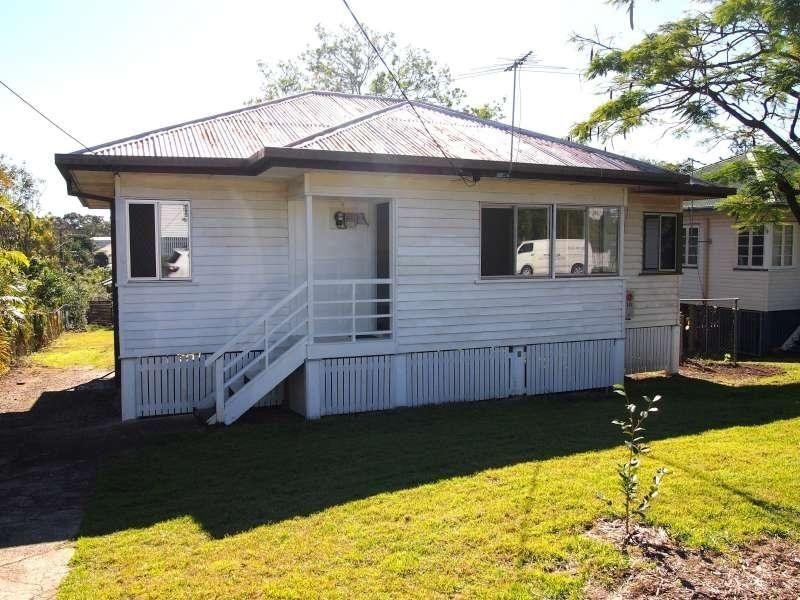 36 Mar Street, Holland Park QLD 4121