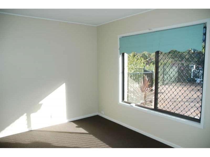 53 Cedarleigh Road, Kenmore QLD 4069