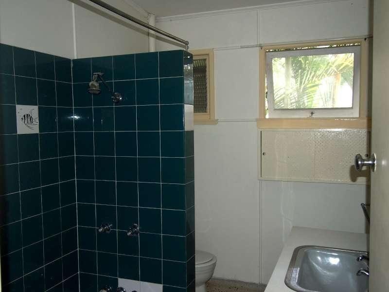 1/7 Kooemba Street, Newmarket QLD 4051