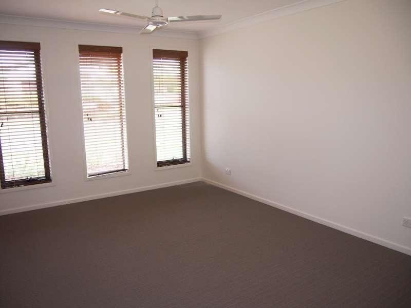 30 Cardena Drive, Augustine Heights QLD 4300