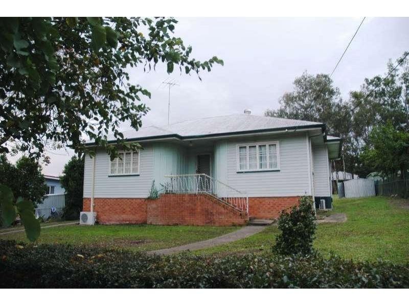 121 Pine Mountain Road, Brassall QLD 4305