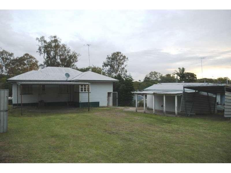 121 Pine Mountain Road, Brassall QLD 4305