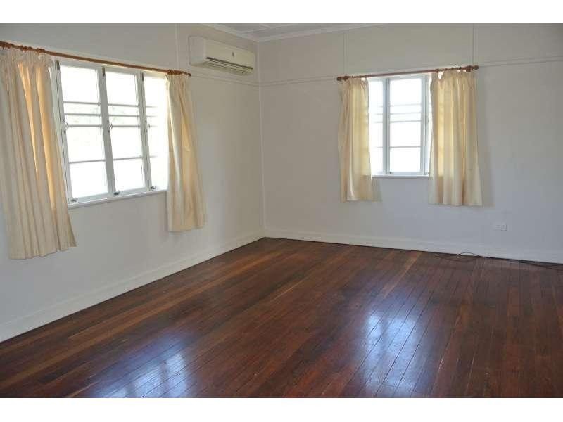 121 Pine Mountain Road, Brassall QLD 4305