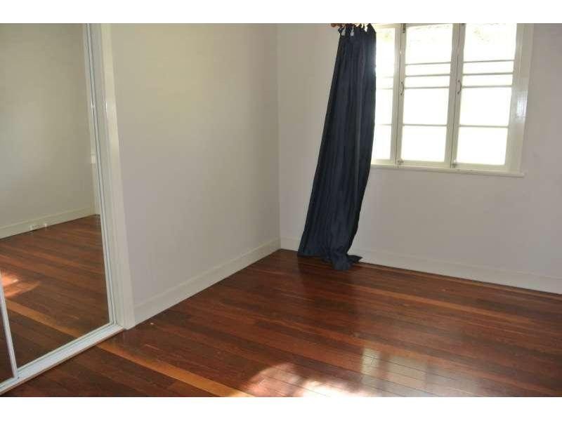 121 Pine Mountain Road, Brassall QLD 4305