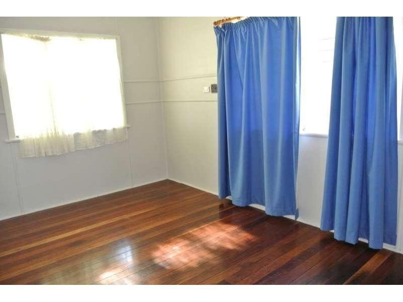 121 Pine Mountain Road, Brassall QLD 4305