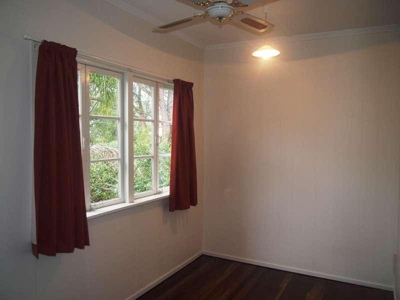 8 Ledbury Street, Aspley QLD 4034