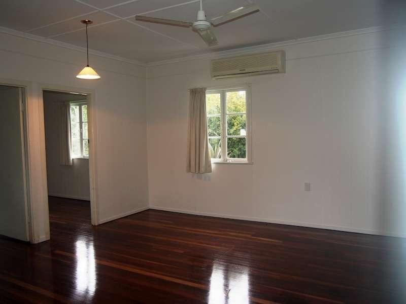 8 Ledbury Street, Aspley QLD 4034