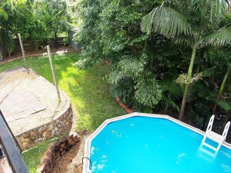 6 Nikola Street, Arana Hills QLD 4054