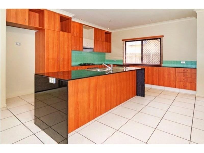 9 Paris Street, West End QLD 4101