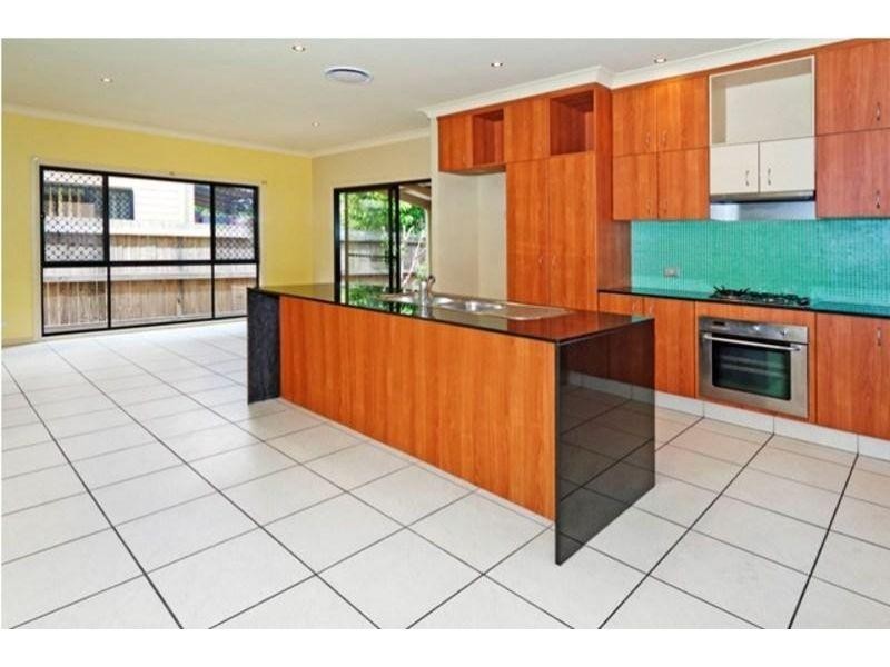 9 Paris Street, West End QLD 4101