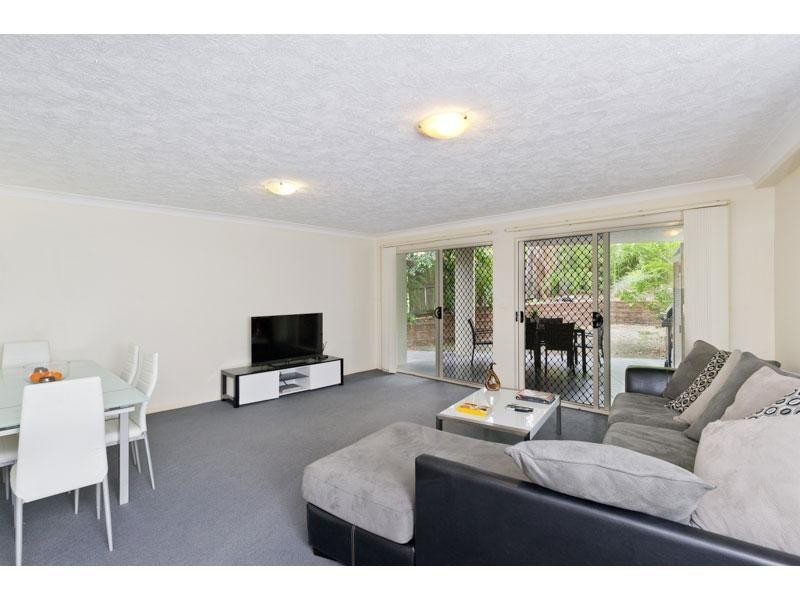 5/69 Coonan Street, Indooroopilly QLD 4068