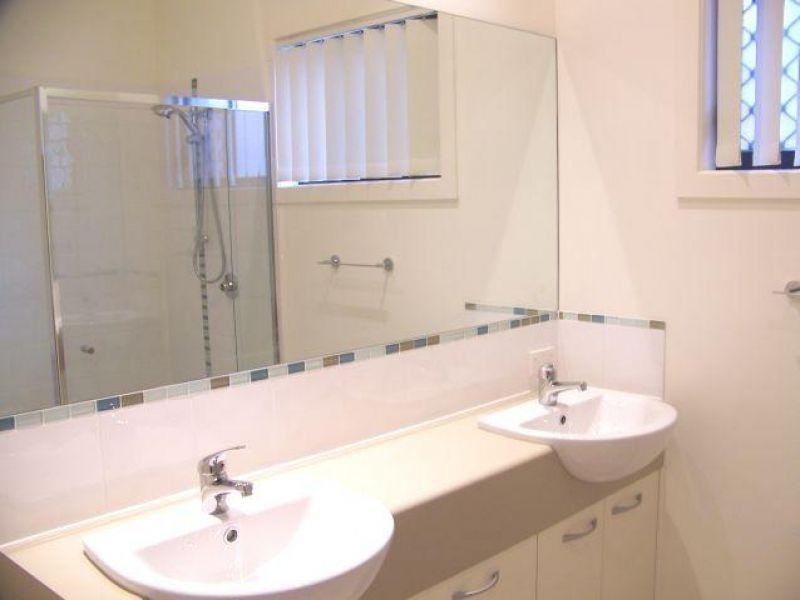 16/98 Joseph Avenue, Moggill QLD 4070