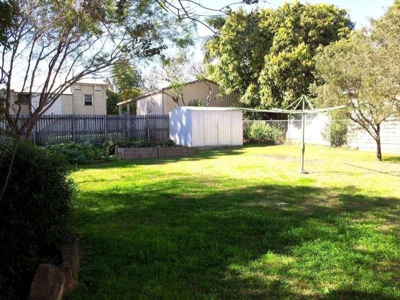 18 Marcel Street, East Ipswich QLD 4305