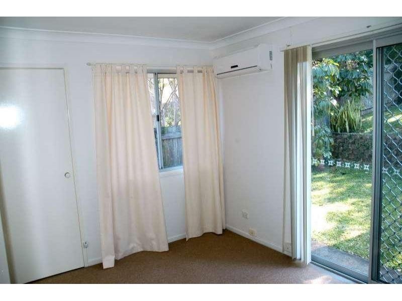 18 Tangmere Street, Chapel Hill QLD 4069