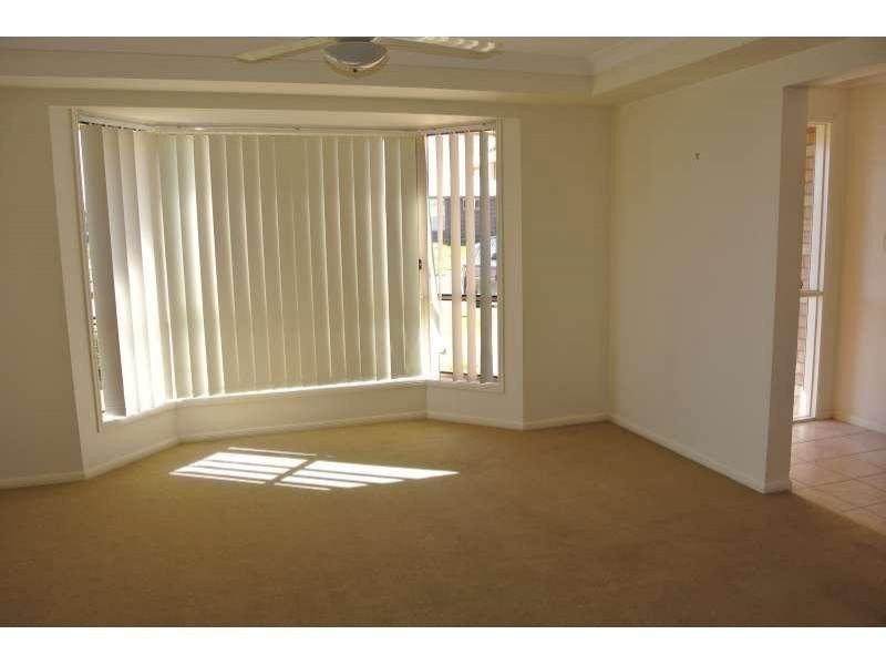 73 Rockman Drive, Raceview QLD 4305