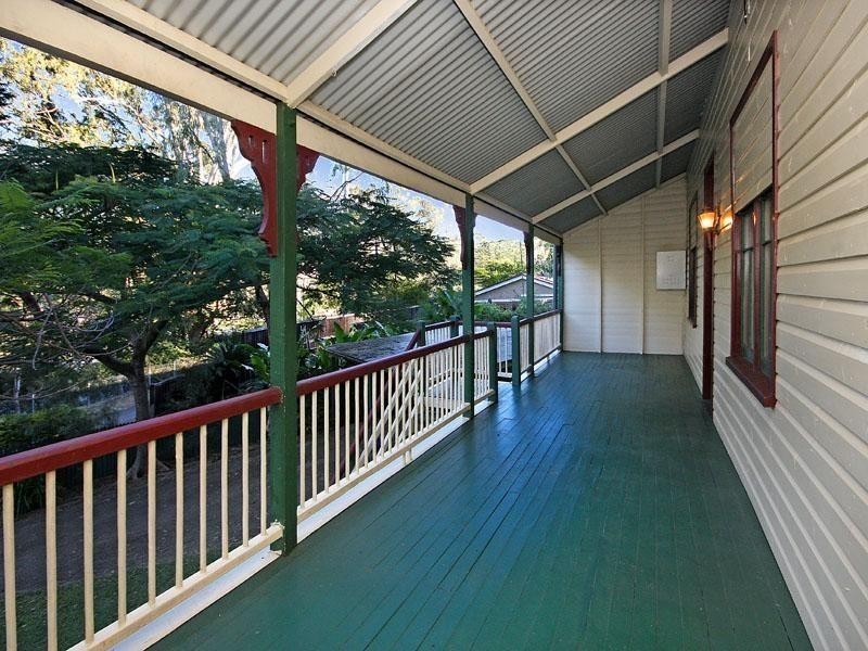 671 Moggill Road, Chapel Hill QLD 4069