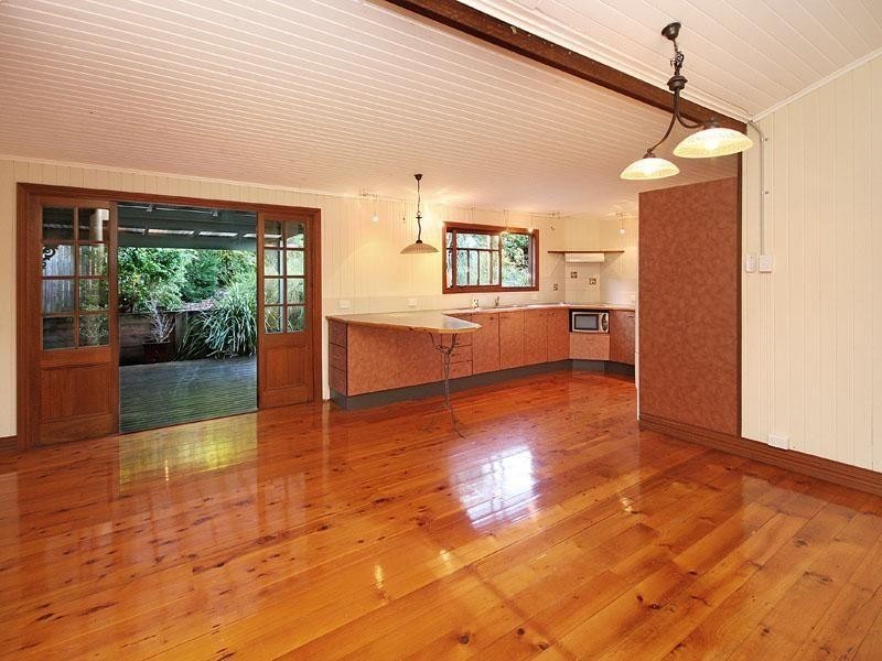 671 Moggill Road, Chapel Hill QLD 4069