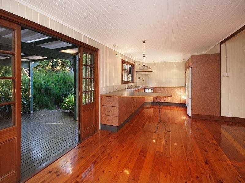 671 Moggill Road, Chapel Hill QLD 4069