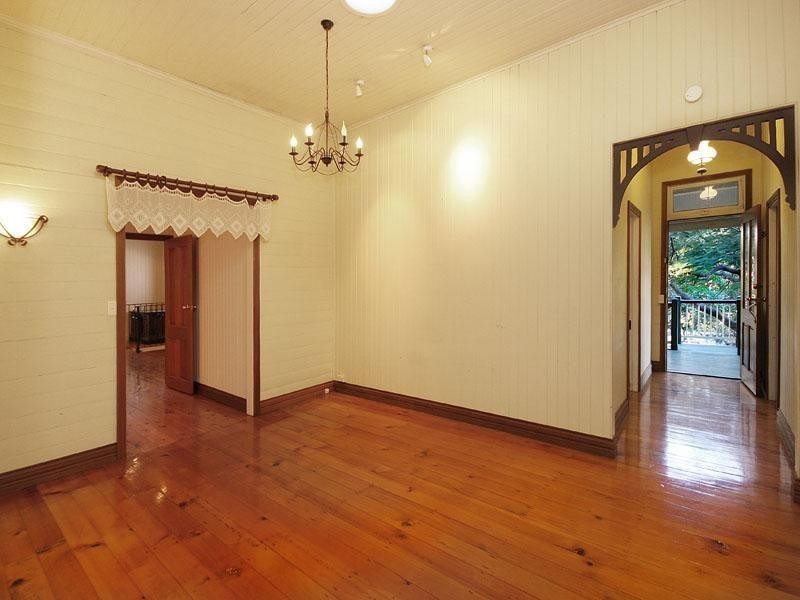 671 Moggill Road, Chapel Hill QLD 4069