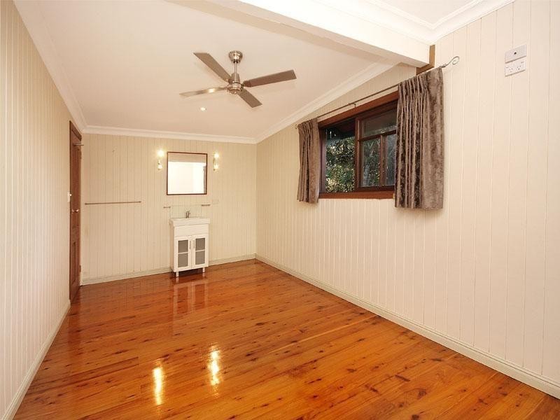 671 Moggill Road, Chapel Hill QLD 4069