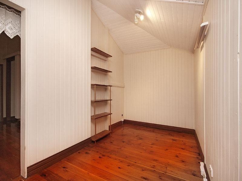 671 Moggill Road, Chapel Hill QLD 4069