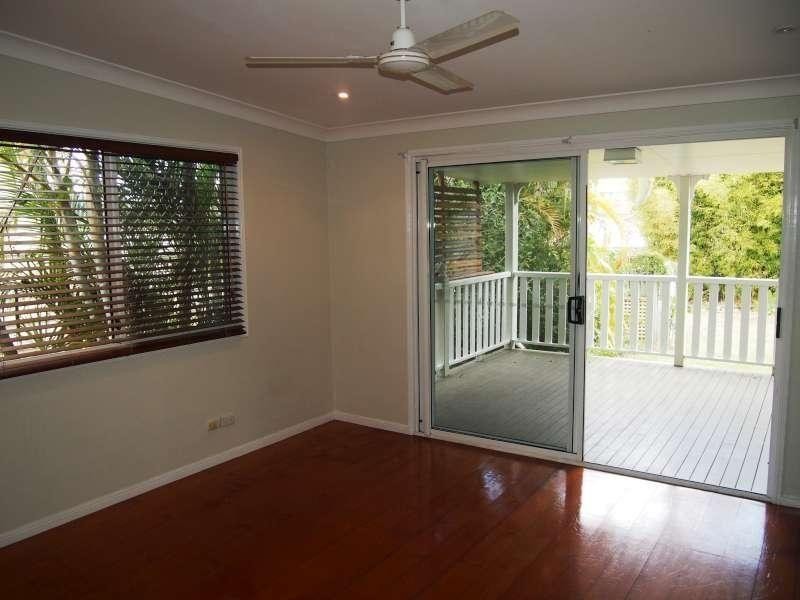 23 Ninth Avenue, Kedron QLD 4031