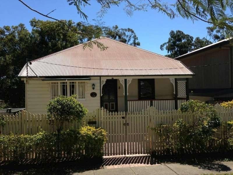 2 Bancroft Street, Kelvin Grove QLD 4059