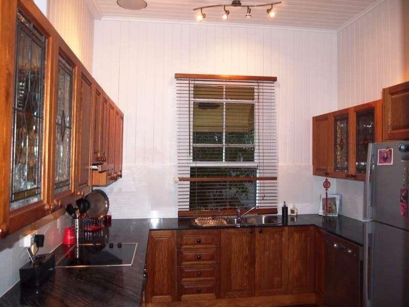 5 Cross Street, Red Hill QLD 4059