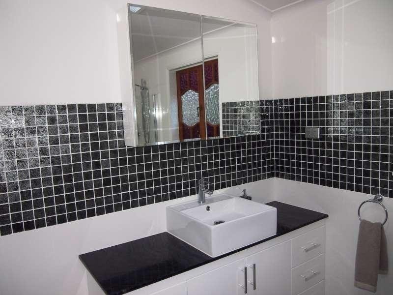 5 Cross Street, Red Hill QLD 4059